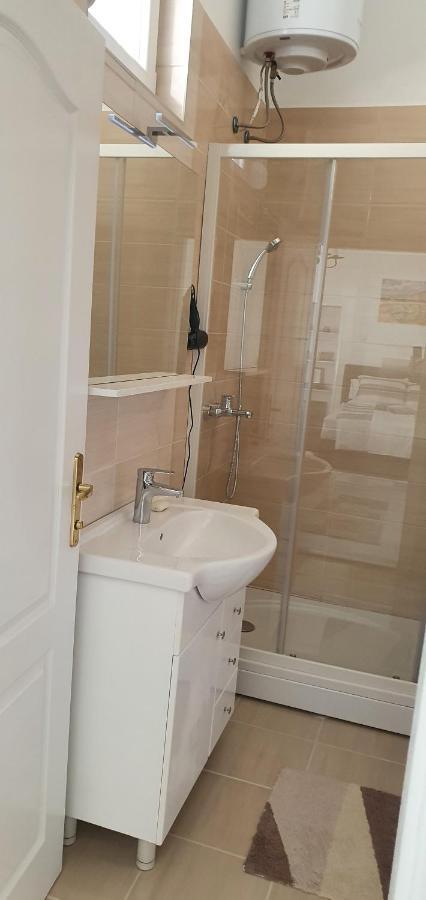 Ferhadija A&E Apartment Sarajevo Luaran gambar